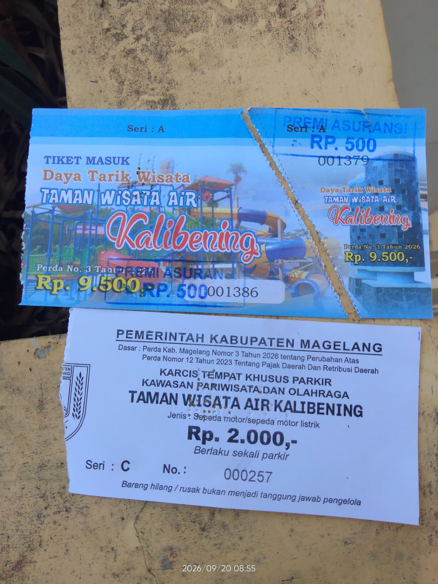 Tiket masuk Taman Wisata Air Kalibening Rp9.500 dan premi asuransi Rp500